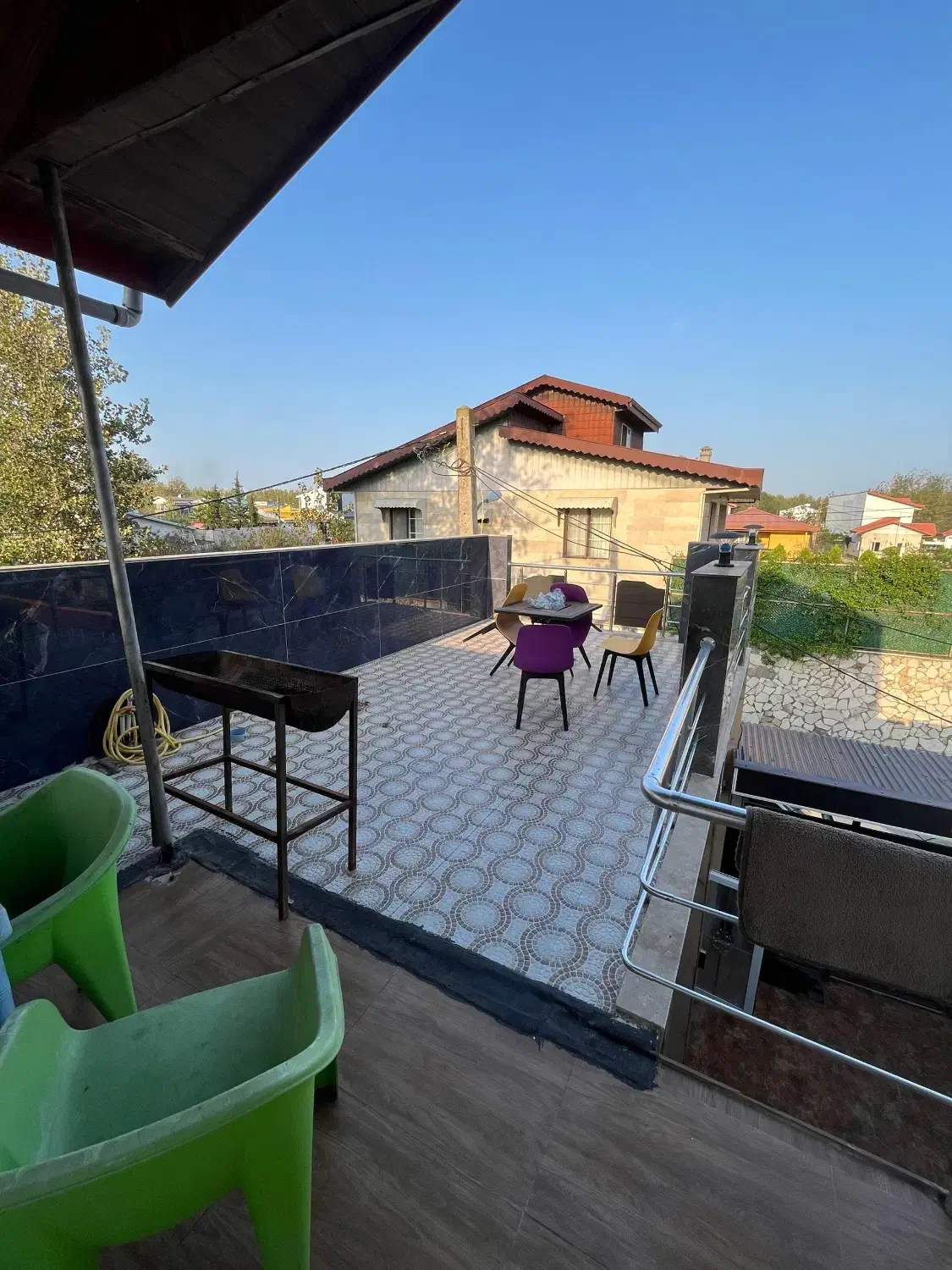 ویلا استخردار سویسی دوخواب مستقیم از مالک|اجارهٔ کوتاه‌مدت ویلا و باغ|رشت, بلوار گیلان|دیوار