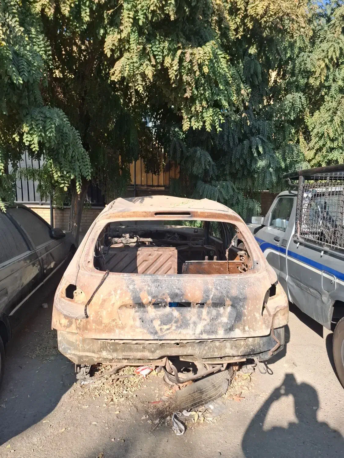 ۲۰۶ سوخته|خودرو سواری و وانت|قدس, شهرک صنعتی گلگون|دیوار