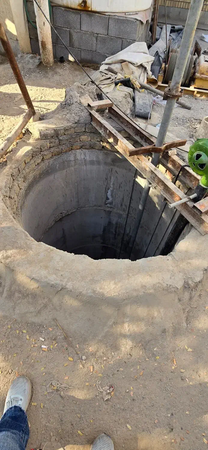 استخدام نیروبرای کف شکنی وزدن انبارچاه آب در سرخون|خدمات پیشه و مهارت|بندرعباس, |دیوار