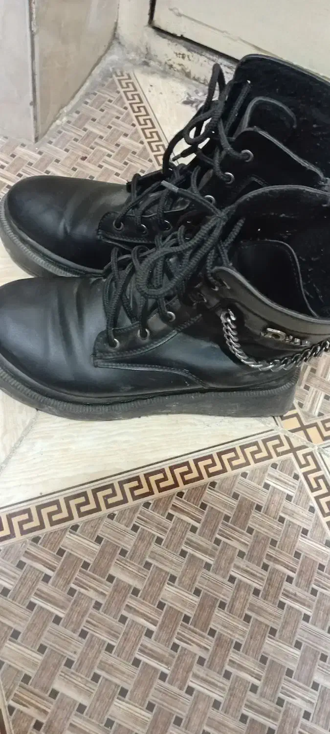 پوتین|کیف، کفش، کمربند|سنندج, |دیوار