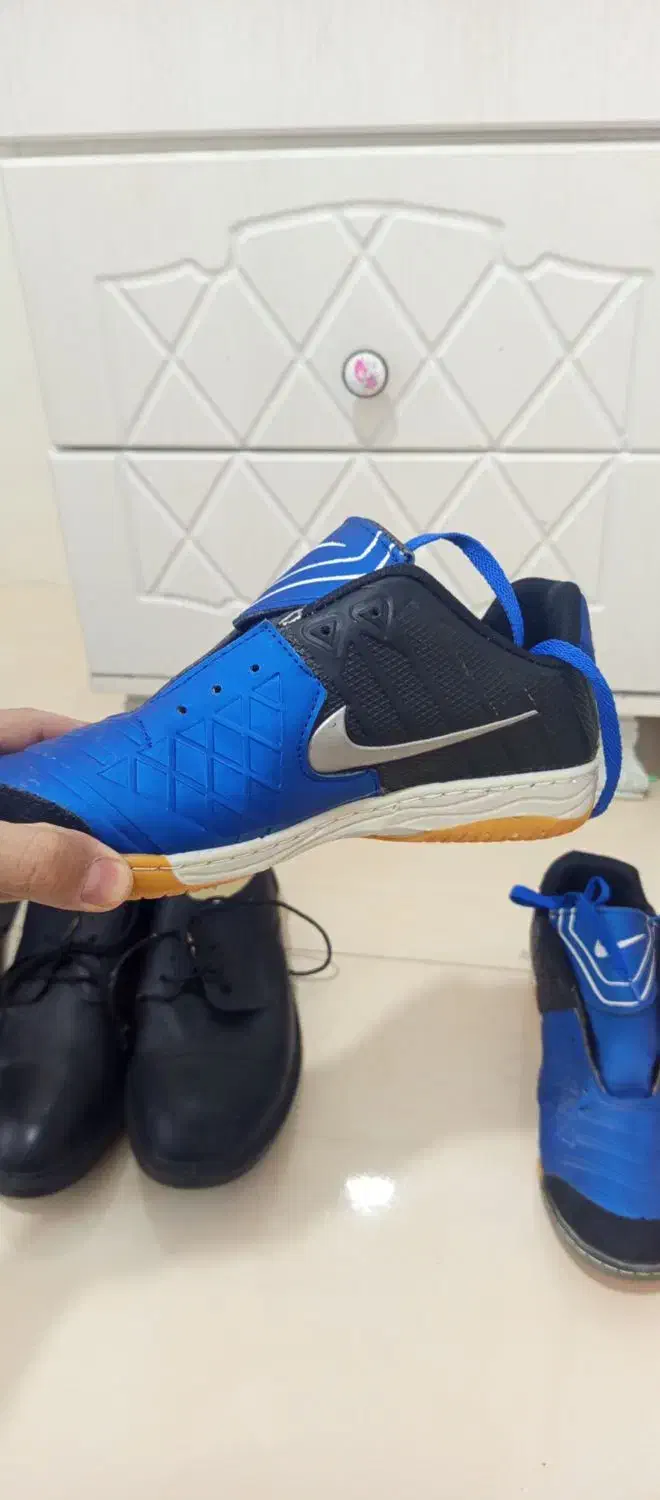 کفش ورزشی سالنی،مجلسی.کتونی.نیم پوتین|کیف، کفش، کمربند|سرخه حصار, |دیوار