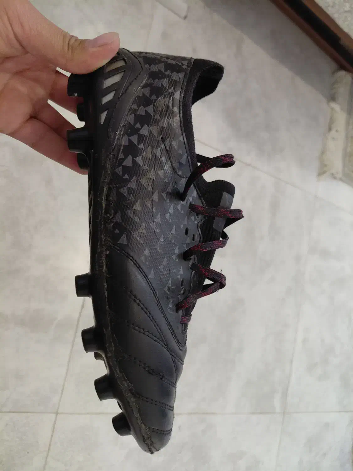 کفش فوتبال.|کیف، کفش، کمربند|کرج, چهارصد دستگاه|دیوار