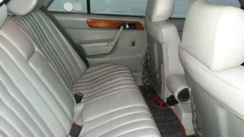 بنز e190|خودرو کلاسیک|تهران, منیریه|دیوار