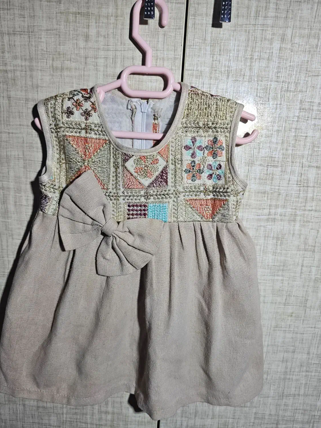 لباس های بچه گونه در حد نو|کفش و لباس بچه|رشت, جهاد|دیوار