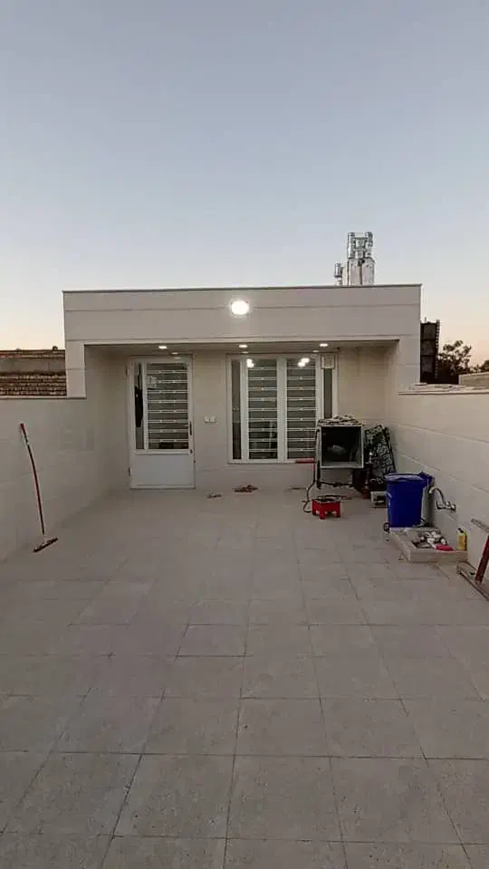 رهن یک واحد کارگاهی|اجارهٔ مغازه و غرفه|زرقان, |دیوار