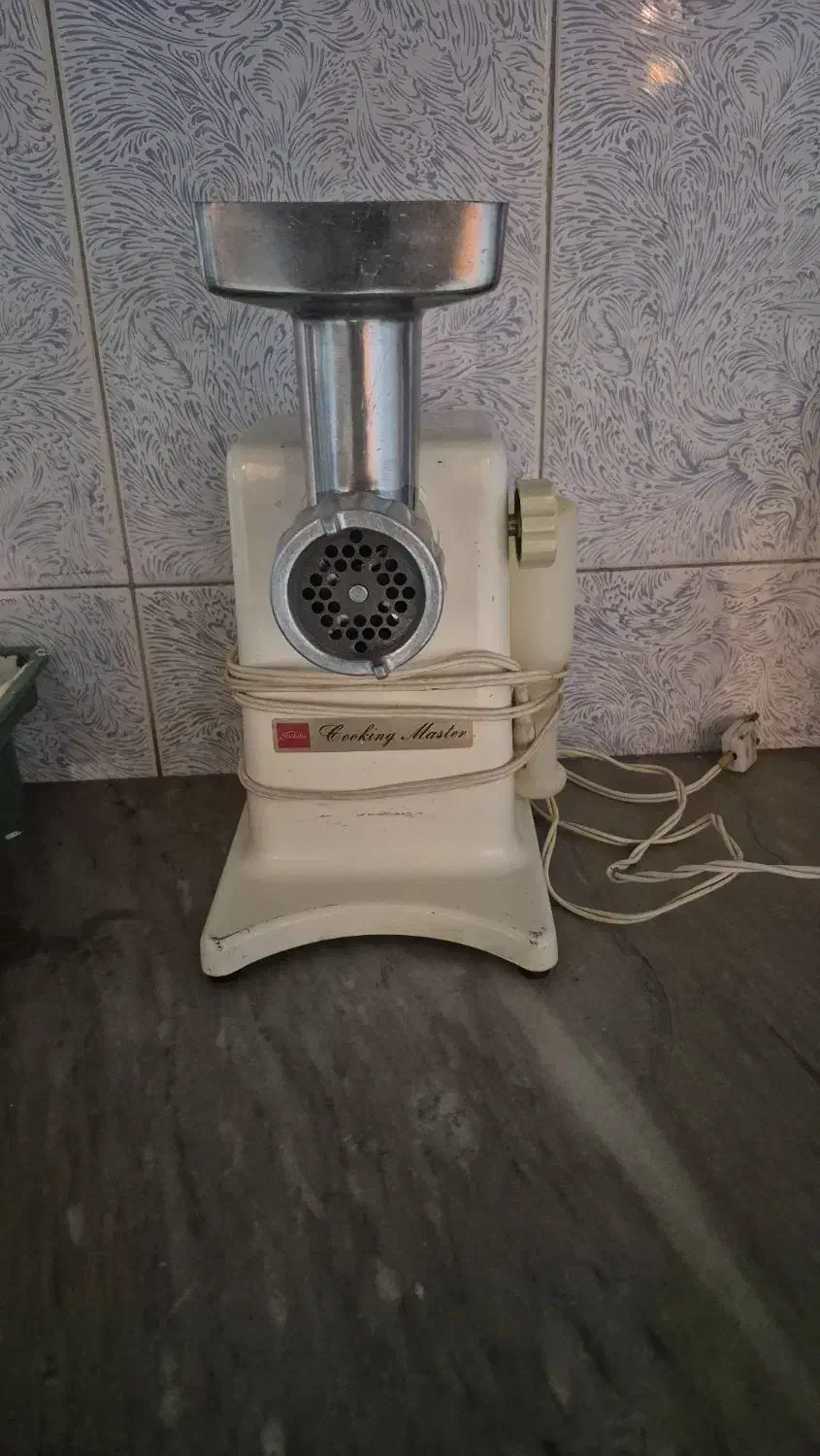 چرخ گوشتی|سایر لوازم برقی|شیراز, وصال|دیوار