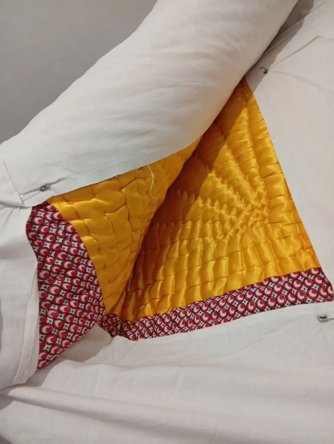 لحاف ساتن دوزی...|رختخواب، بالش، پتو|خرم‌آباد, |دیوار