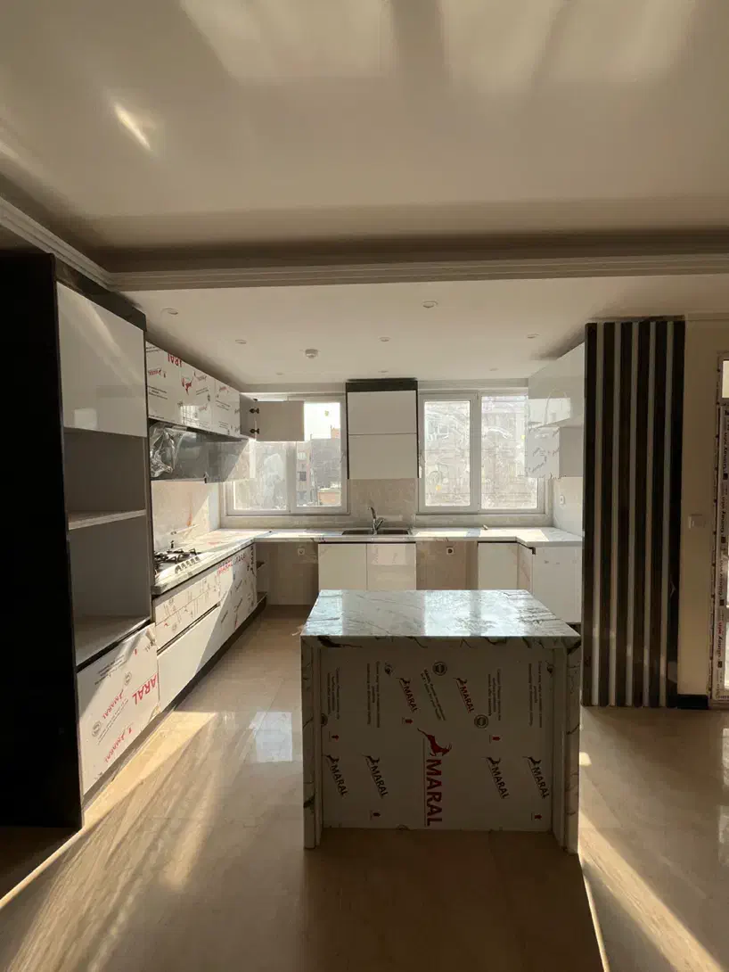 آپارتمان 80 متر / تکواحد / نوساز / نزدیک مترو