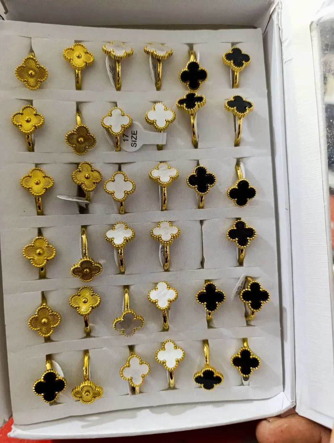 سرویس بدلیجات طرح طلا رنگ ثابت|بدلیجات|ارومیه, |دیوار