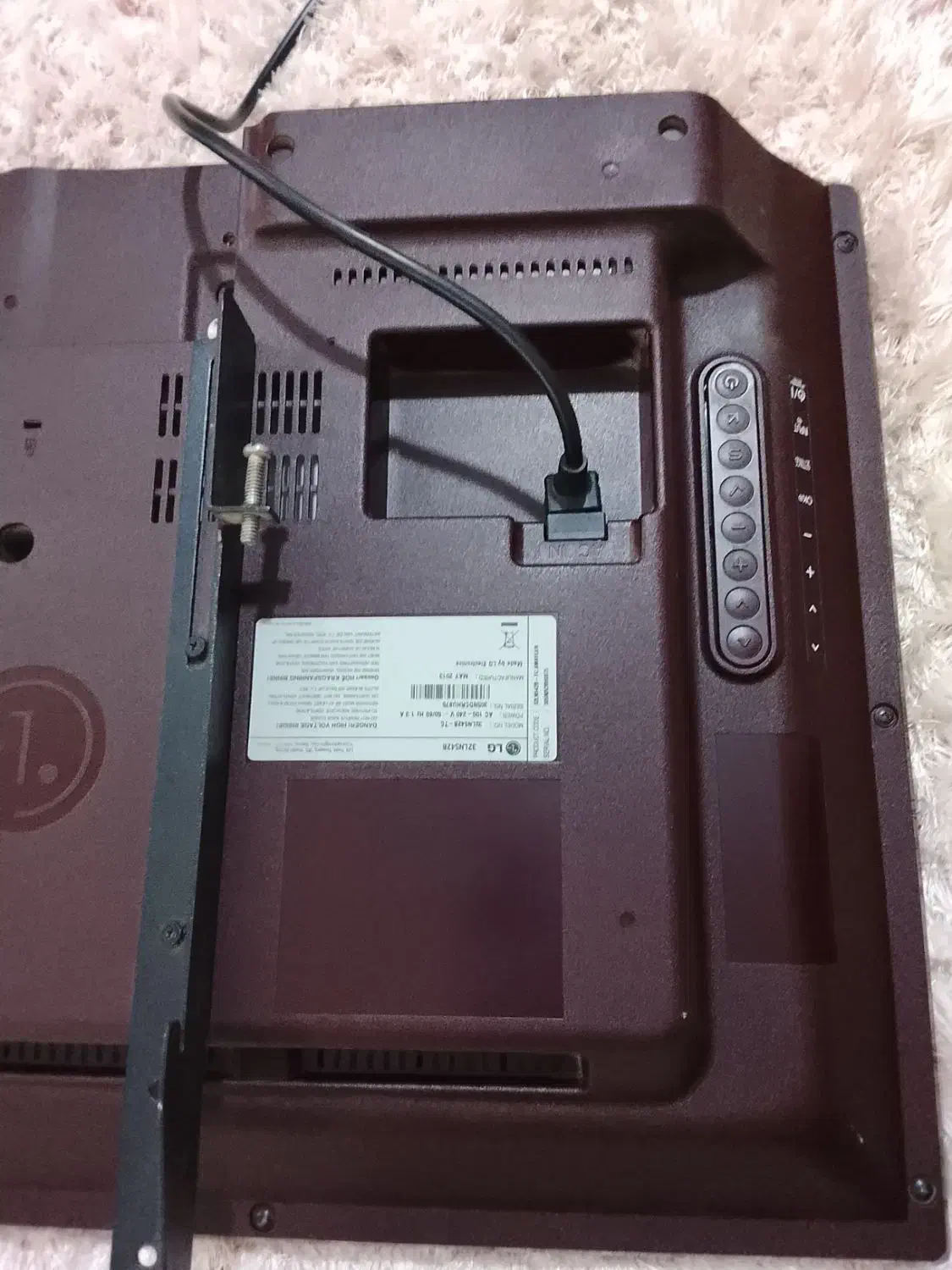 تلویزیون 32اینچ ال جی درحد نو|تلویزیون و پروژکتور|برازجان, |دیوار