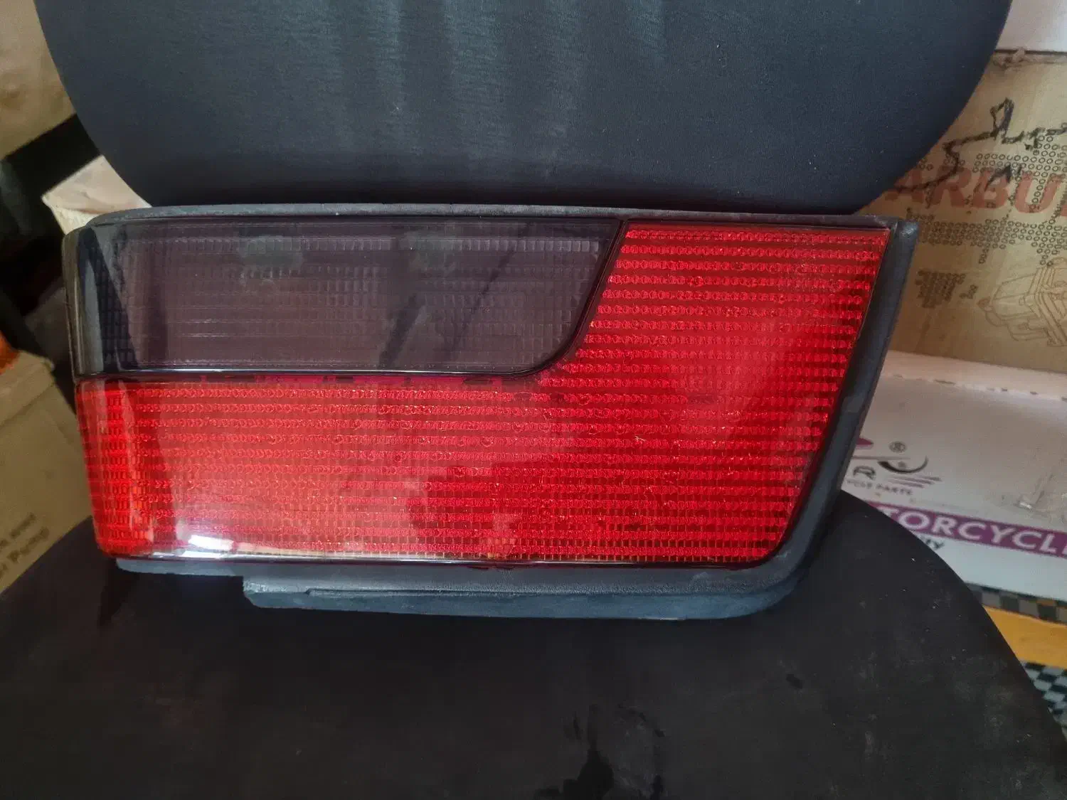 چراغ خطر پژو 405 شرکتی ( در حد نو )|قطعات یدکی و لوازم جانبی|جیرفت, |دیوار