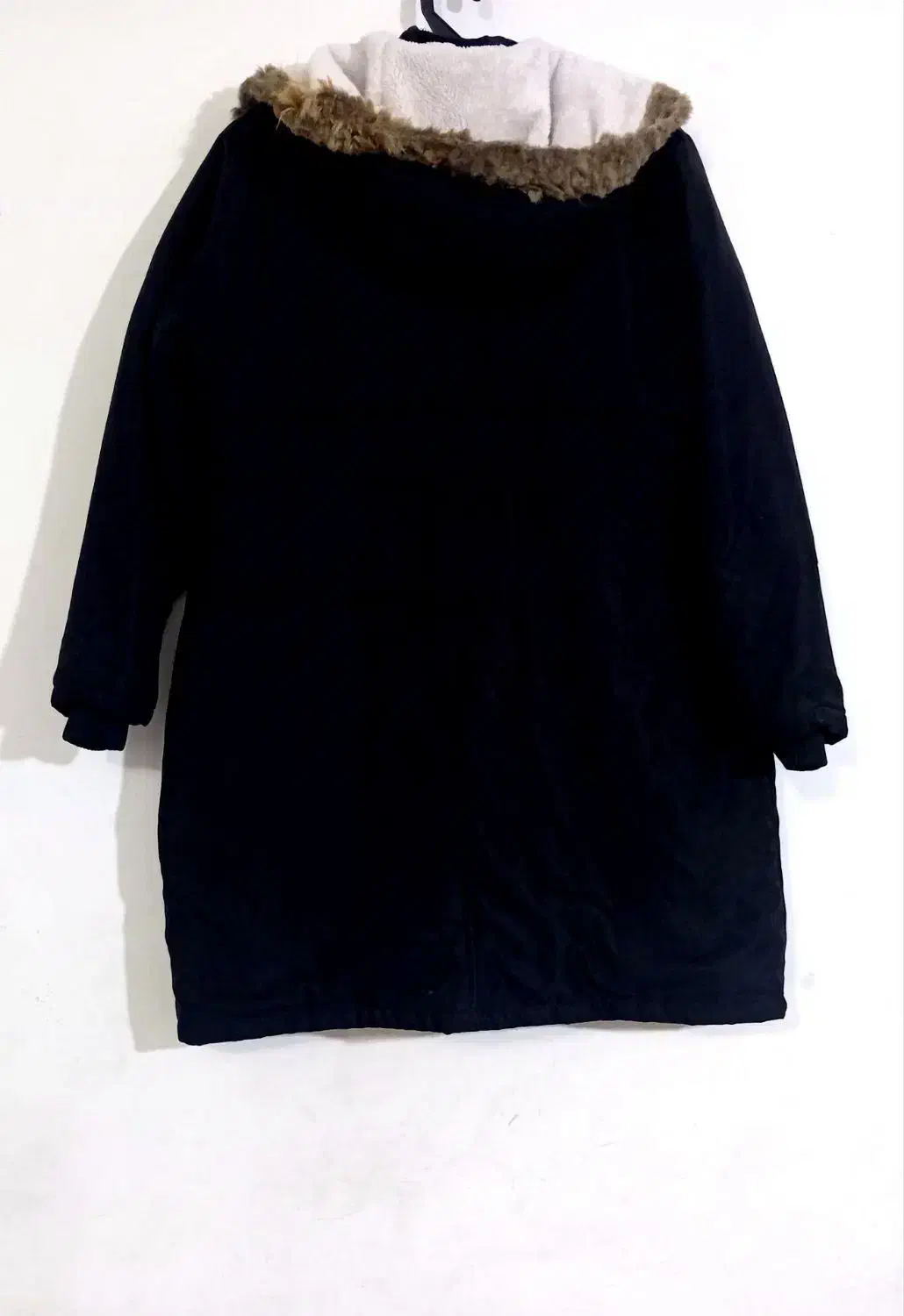 پالتو|لباس|نیشابور, خط کاشمر|دیوار