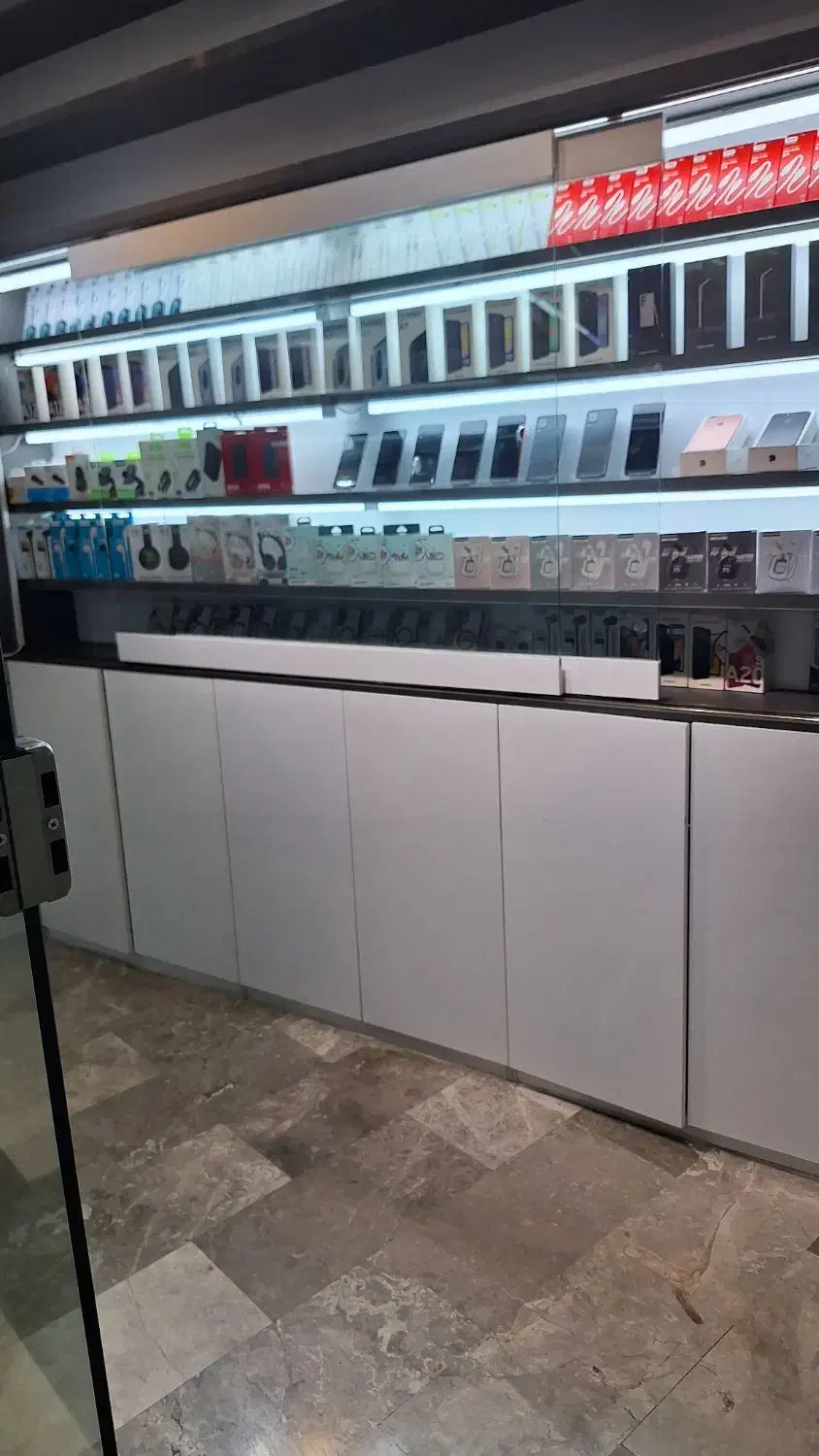 تعدای گوشی کارکرده تمیز|موبایل|قم, عربستان|دیوار