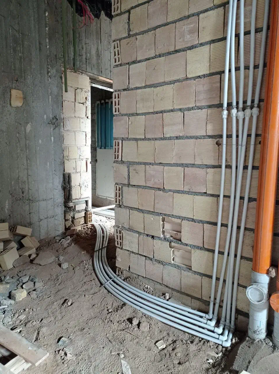 لوله کشی و شیرآلات|خدمات پیشه و مهارت|تربت‌حیدریه, داروپخش|دیوار