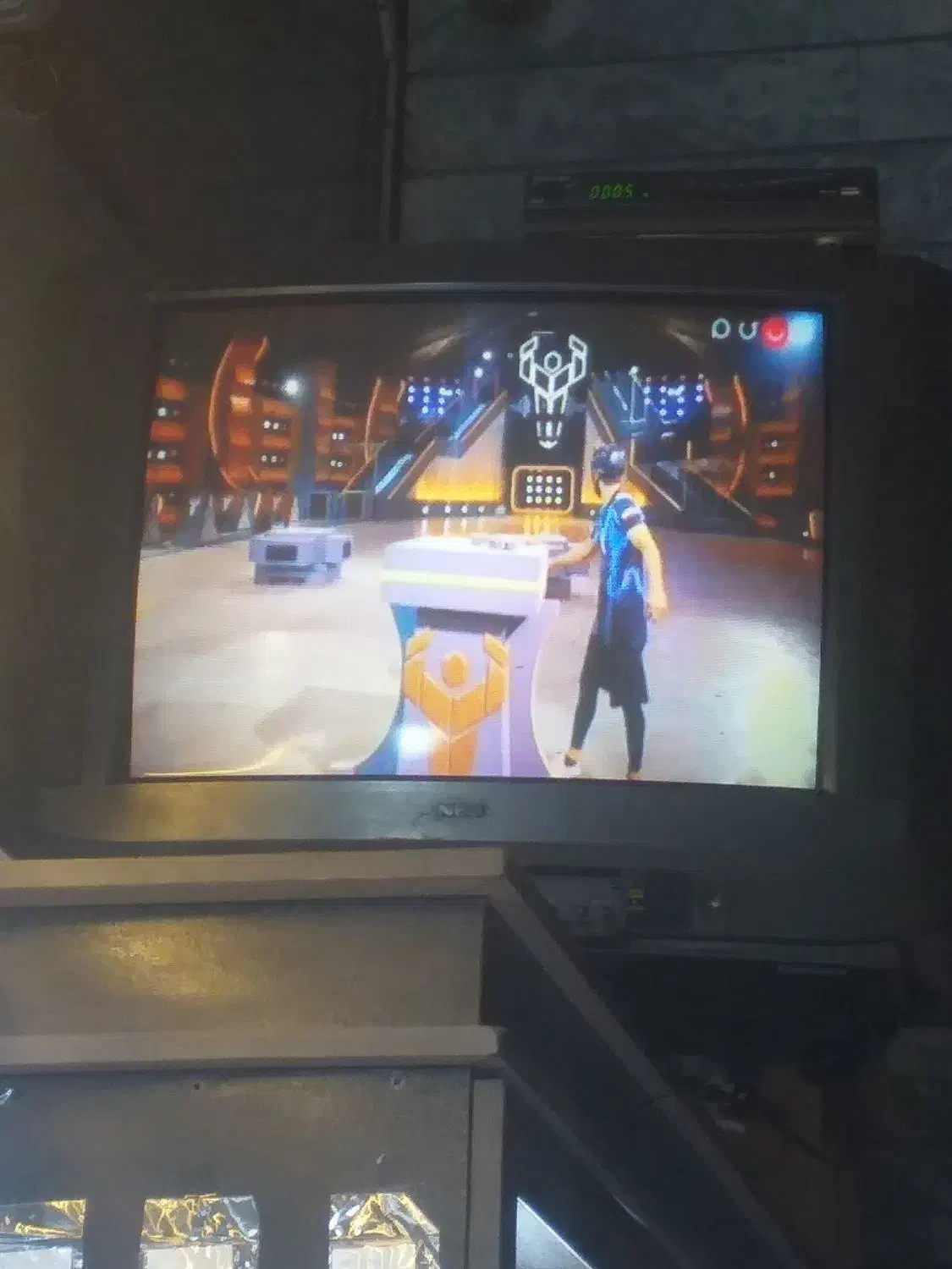 تلویزیون 21 اینچ سالم|تلویزیون و پروژکتور|آستانه اشرفیه, |دیوار