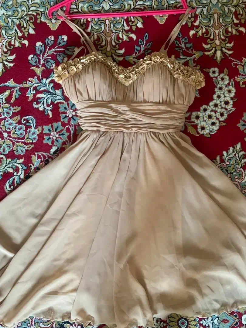 مجلسی|لباس|نکا, |دیوار