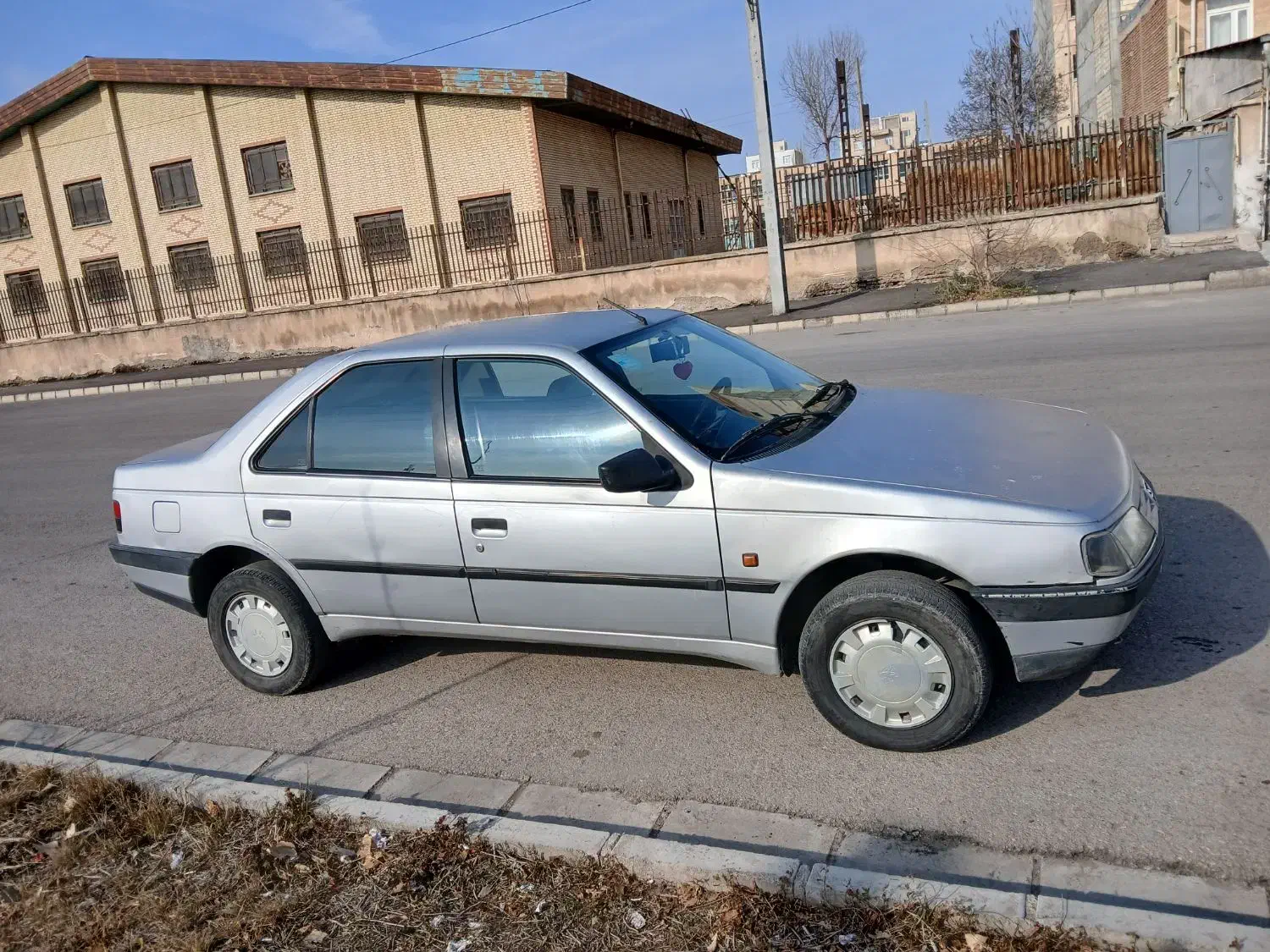 پژو 405 مدل 85|خودرو سواری و وانت|اردبیل, |دیوار