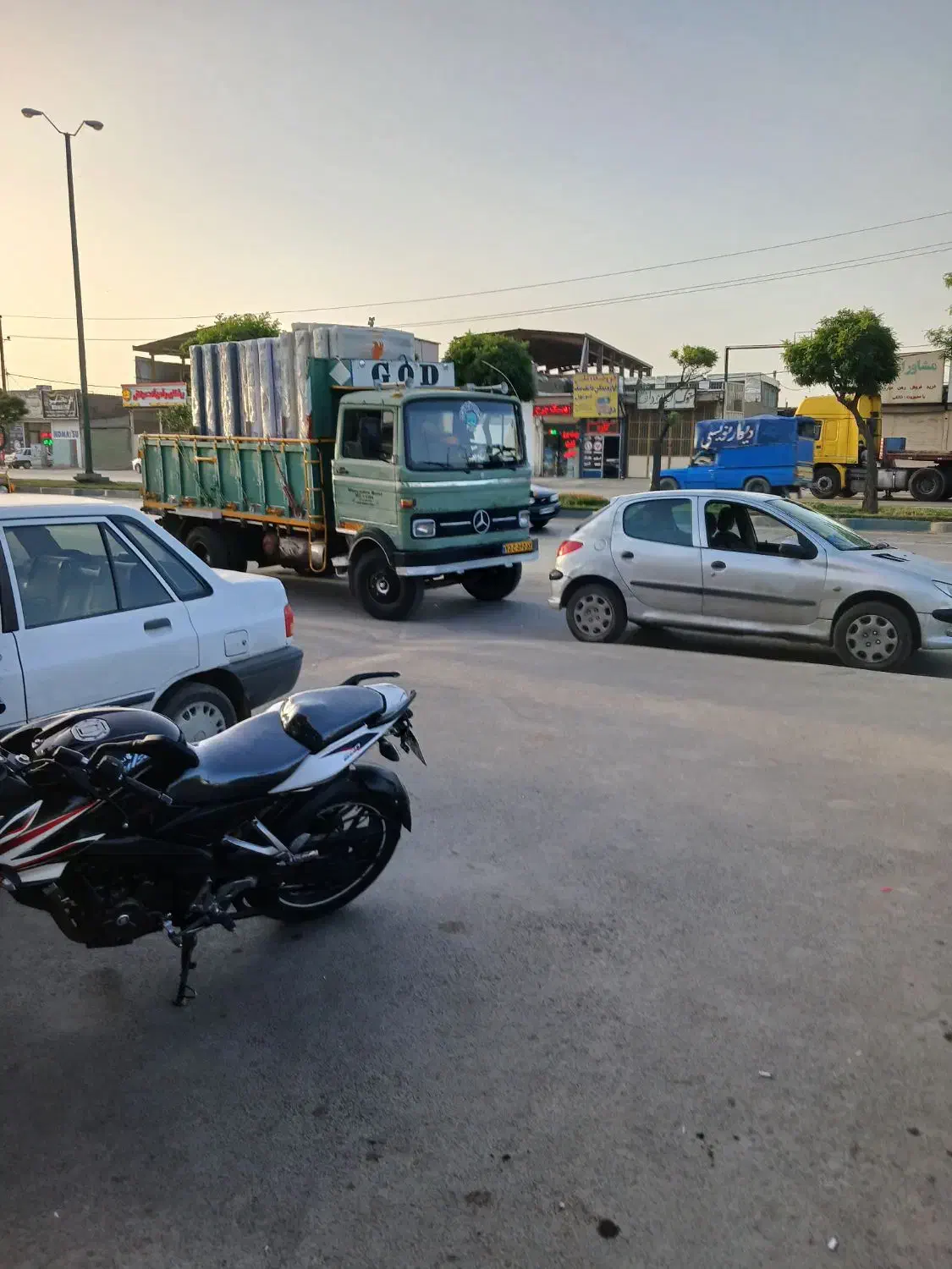 خاور808 مدل ۶۴|خودرو سنگین|تیران, |دیوار