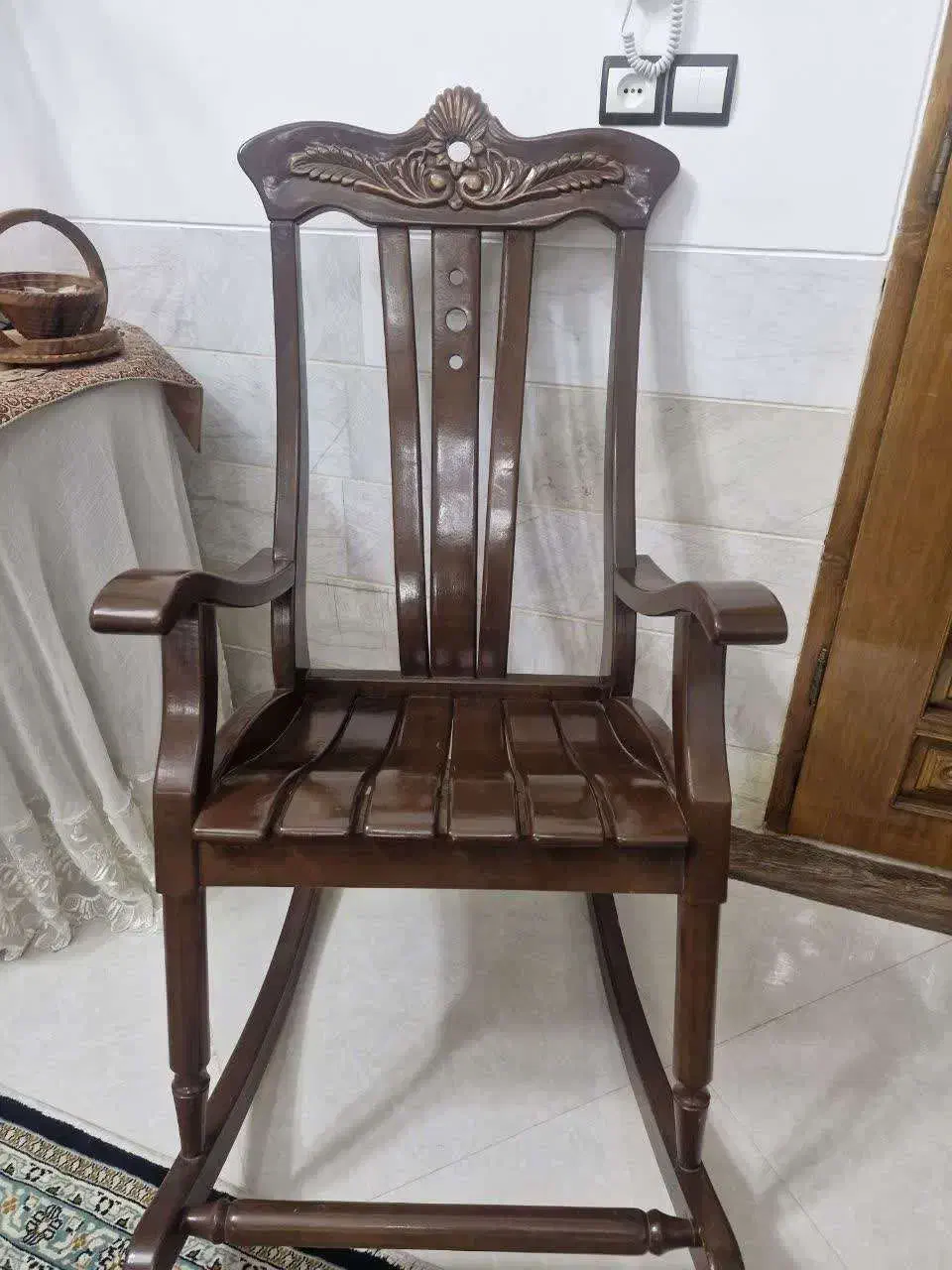 صندلی راک|صندلی و نیمکت|تفت, |دیوار