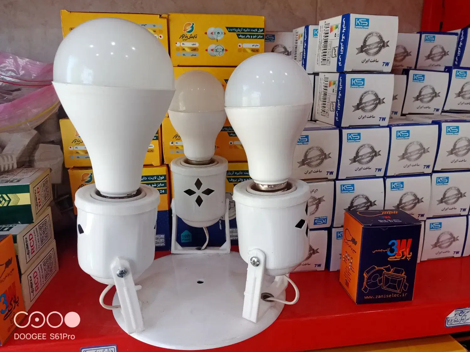 لامپ حبابی 15 و 20 وات فروش تکی و عمده|لامپ و چراغ|آبادان, |دیوار