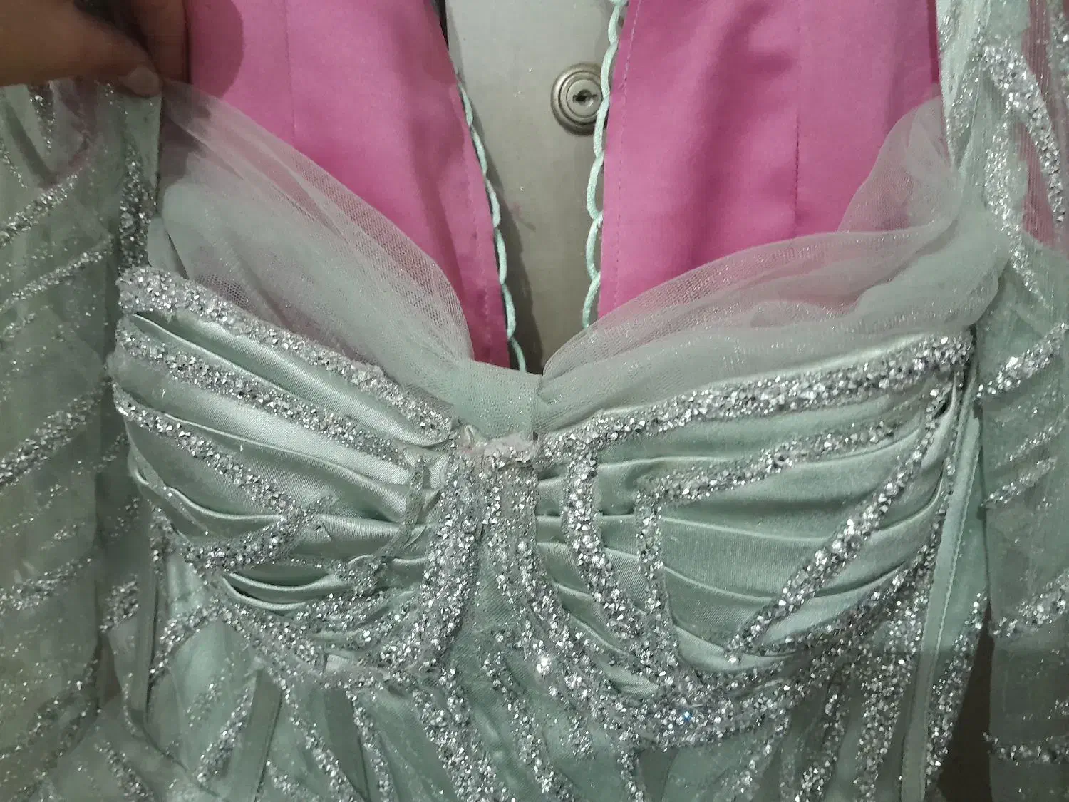 لباس مجلسی|لباس|شادگان, |دیوار