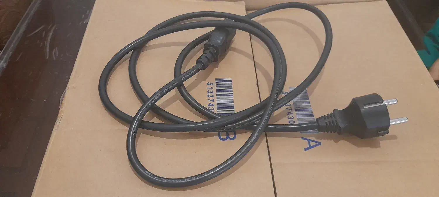 ویدئویی پروژکتور در حد نو|تلویزیون و پروژکتور|اراک, |دیوار