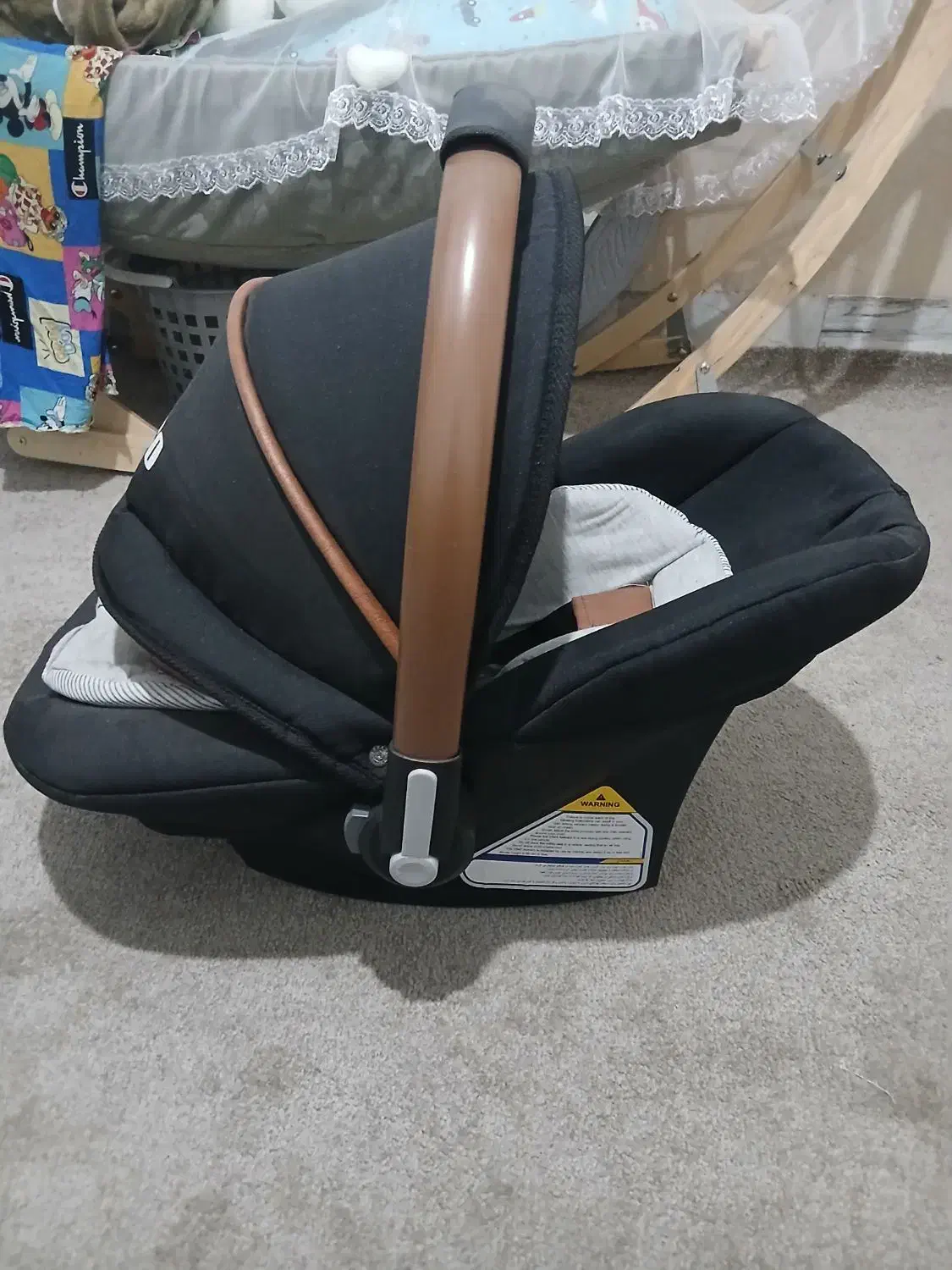 کریر نوزاد وجای دستمال کاغذی وسطل|کالسکه و لوازم جانبی|نهاوند, |دیوار