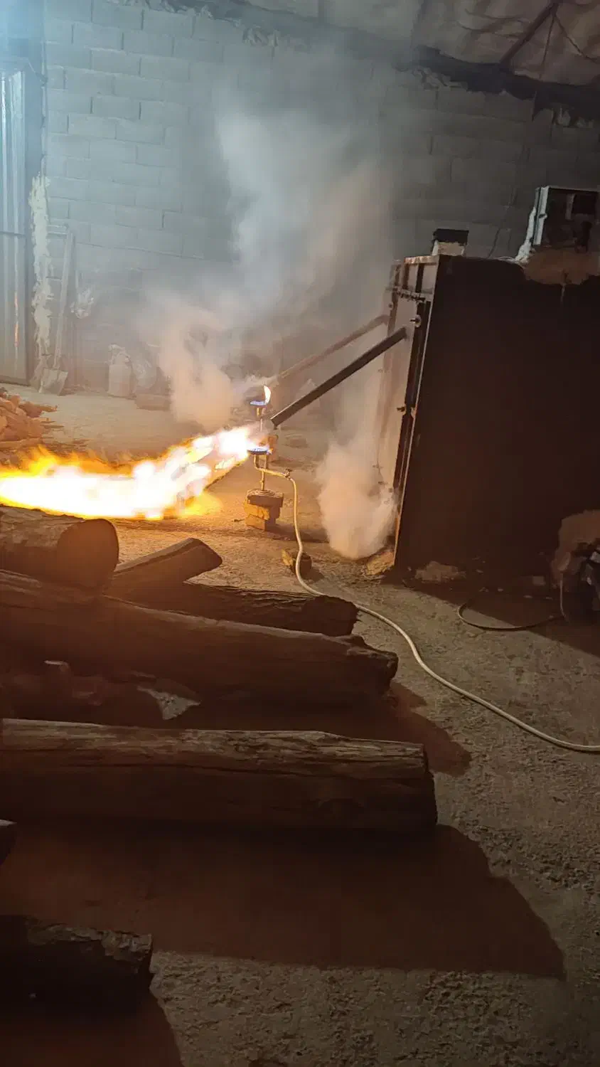 یک عدد کوره زغال کبابی با وسایل|ابزارآلات|سنندج, |دیوار