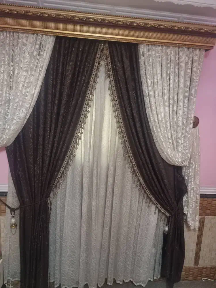 دو عدد پرده مناسب پنجره دومتر و پارچه متراژ بالا|پرده، رانر، رومیزی|درگهان, |دیوار