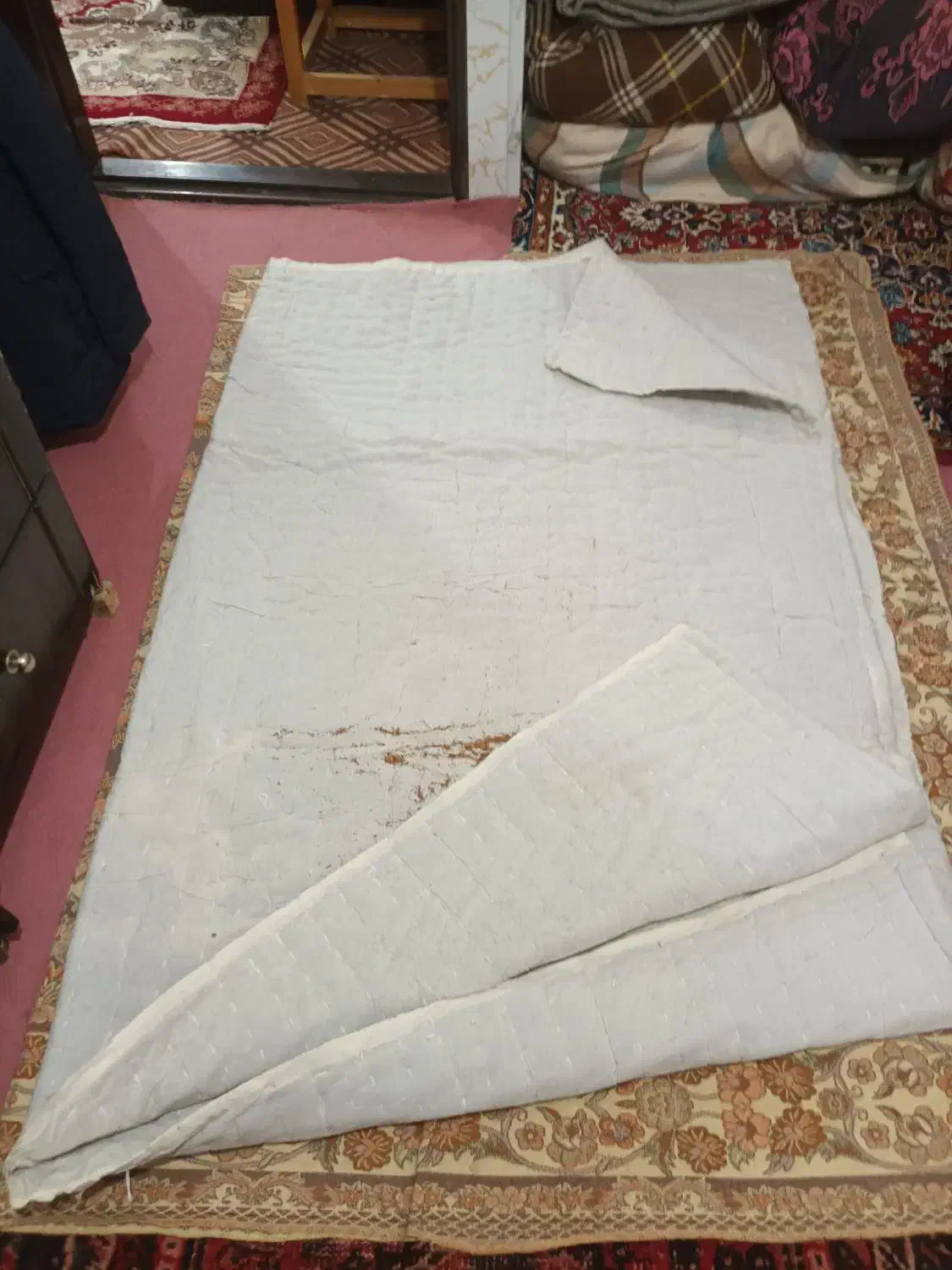 لحاف وبالش|رختخواب، بالش، پتو|میاندوآب, |دیوار