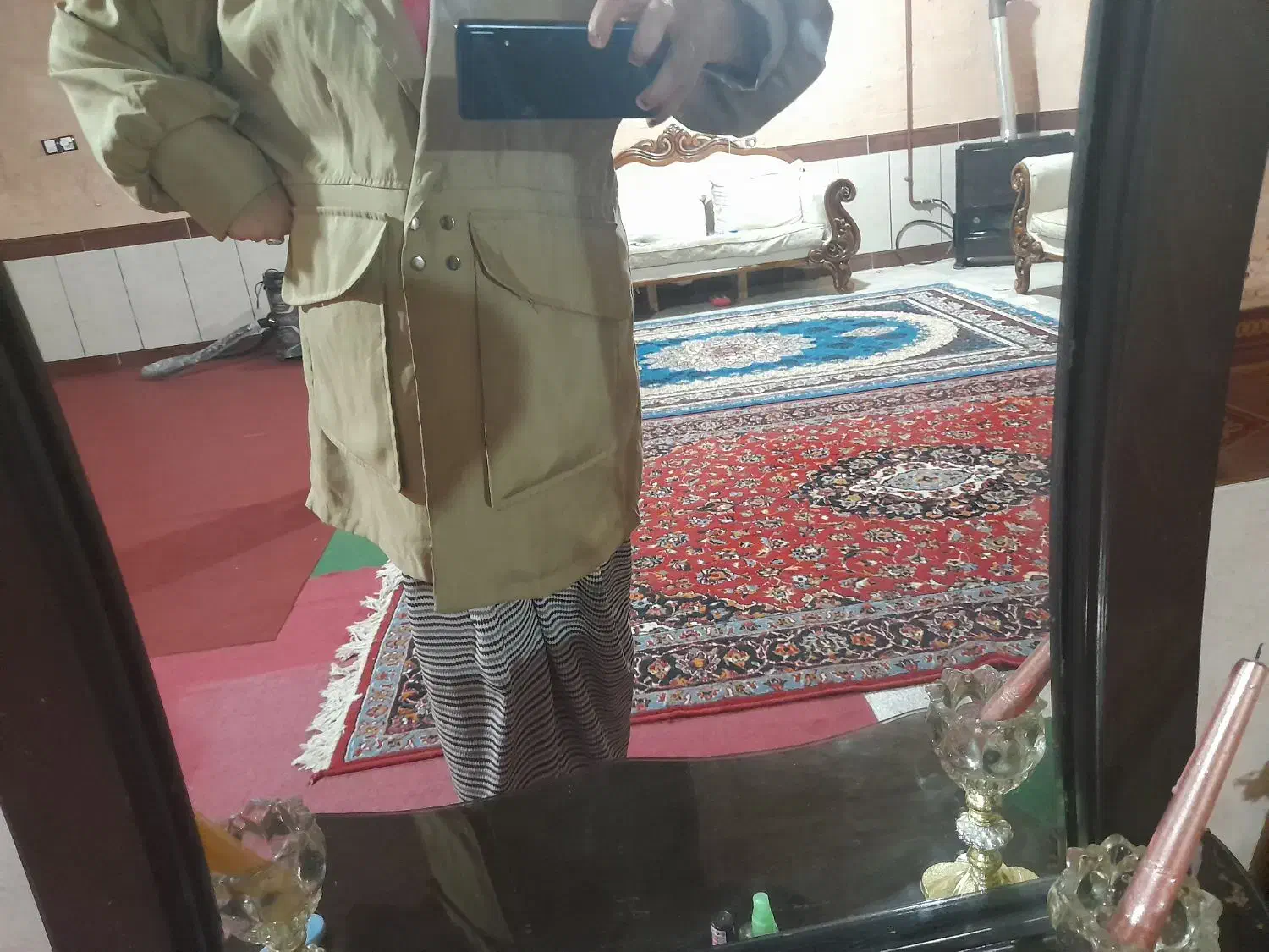 بارانی در حد نو|لباس|اسفراین, |دیوار