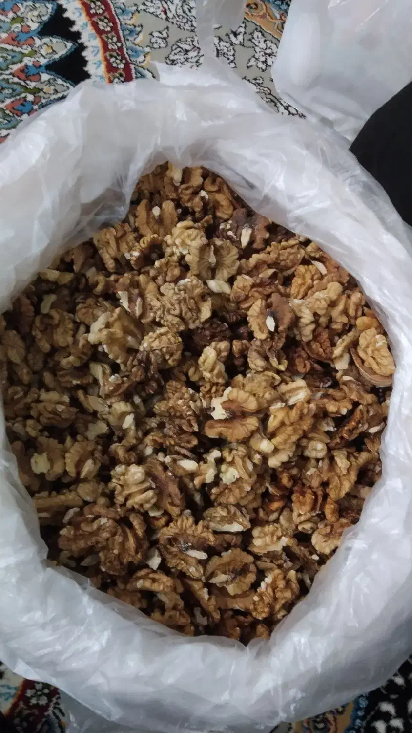 مغز گردو|خوردنی و آشامیدنی|گلبهار, شهر جدید گلبهار|دیوار