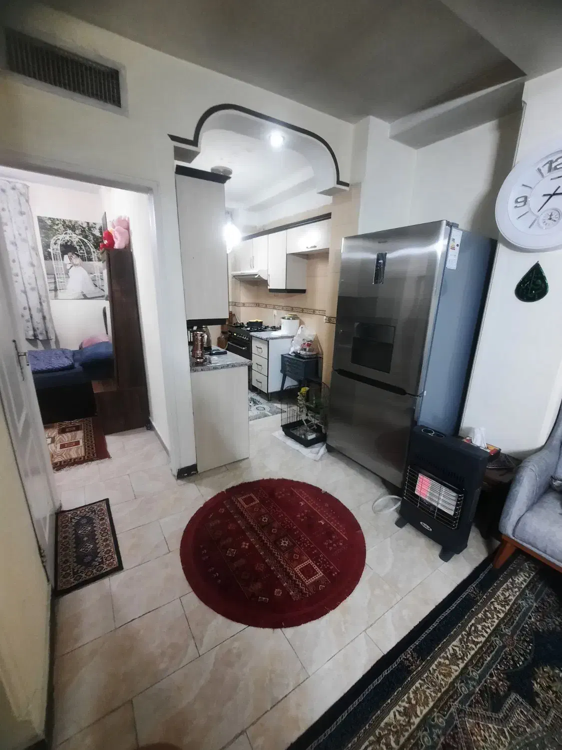 ۴۵متر تکواحدی با اسانسور سالن پرده خور(خ ممی نژاد)