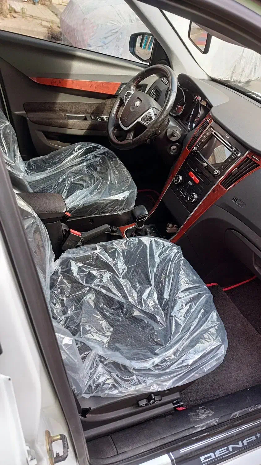 دنا پلاس اتوماتیک توربو سفید|خودرو سواری و وانت|مشهد, نیزه|دیوار