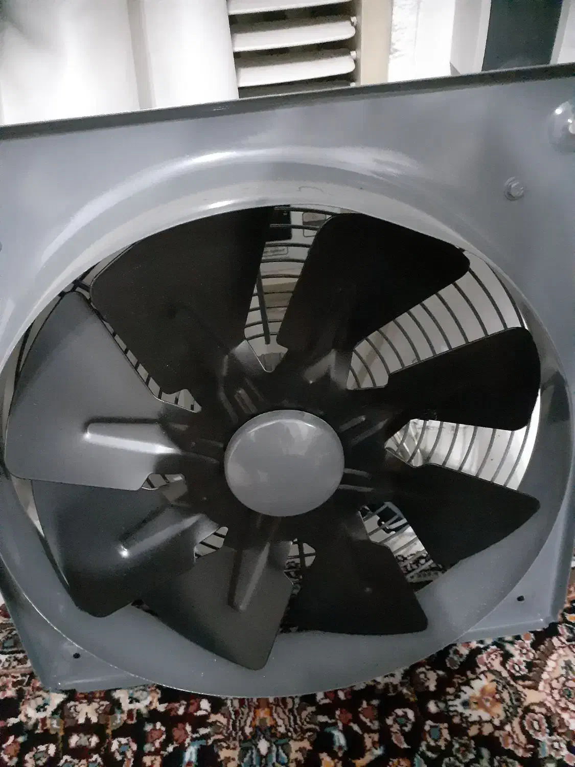 هواکش صنعتی|پنکه و تصفیهکنندهٔ هوا|کردکوی, |دیوار