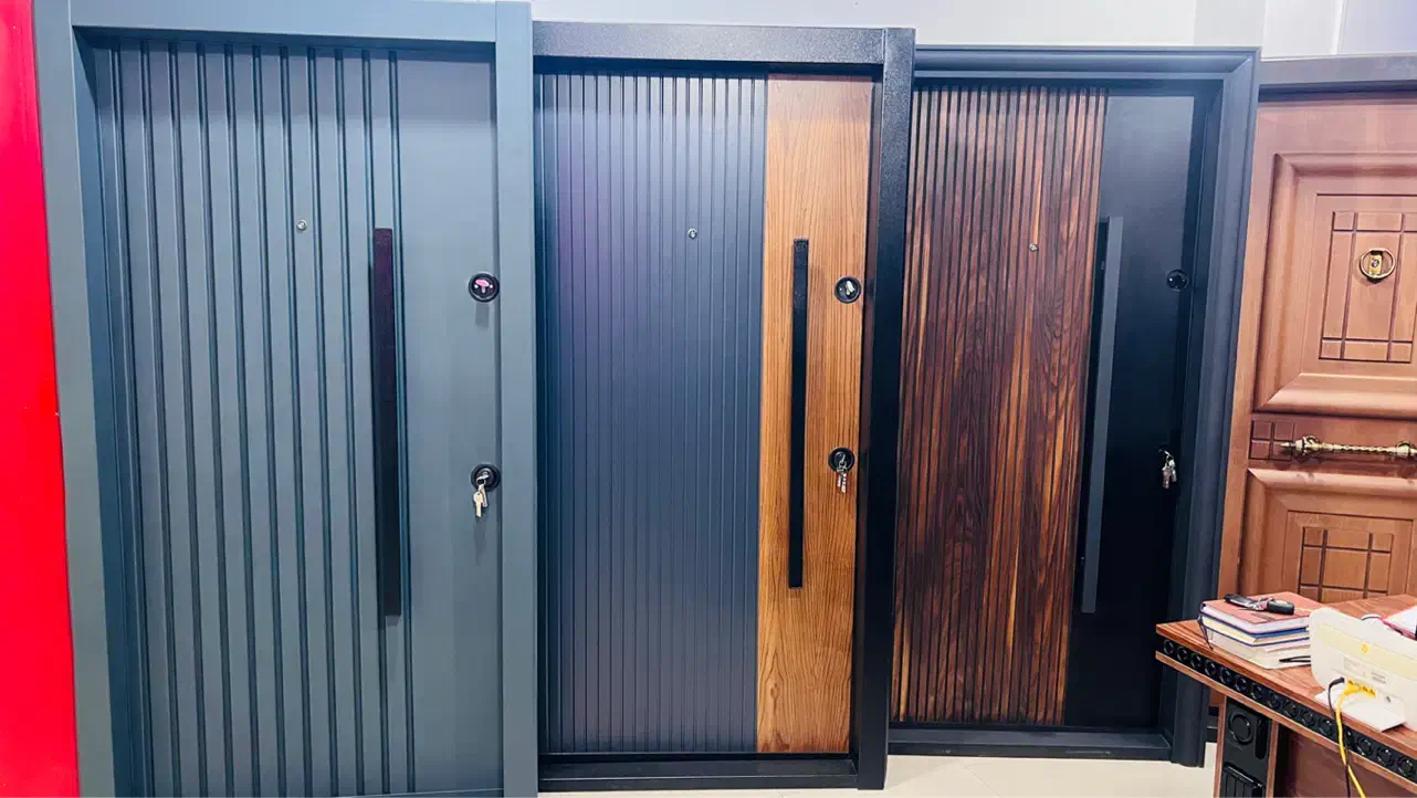 درب ضد سرقت روکش فلز طوسی مات|مصالح و تجهیزات ساختمان|شیراز, قالیشویی|دیوار