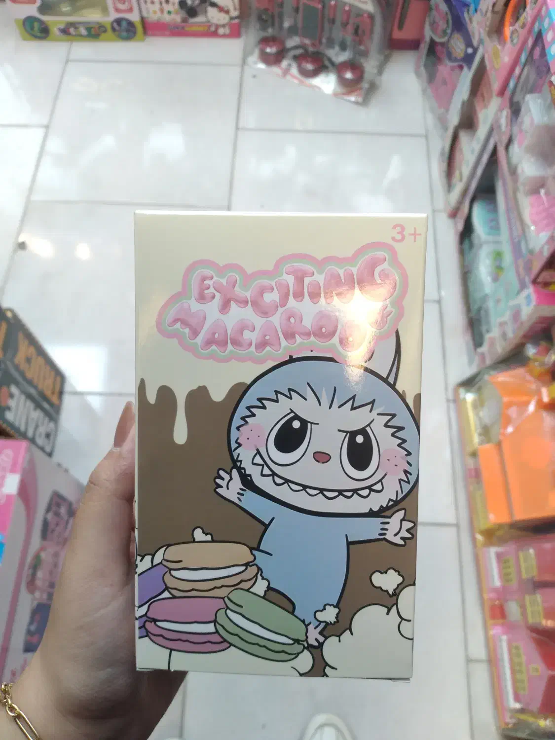 لبوبو ماکارون|اسباب‌‌بازی|بابل, |دیوار