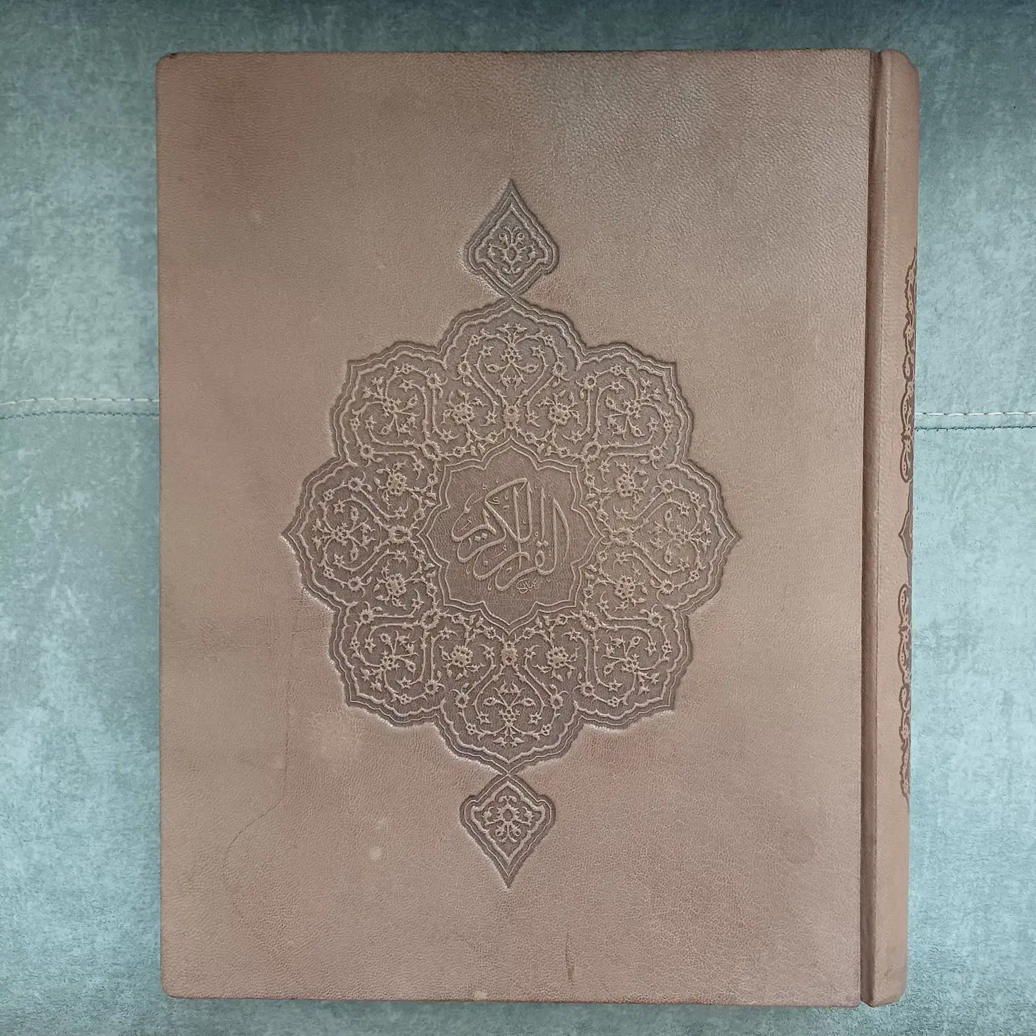 کتب نفیس قرآن/شاهنامه فردوسی/دیوان حافظ|کتاب و مجله مذهبی|کرج, فاز ۳ مهرشهر|دیوار