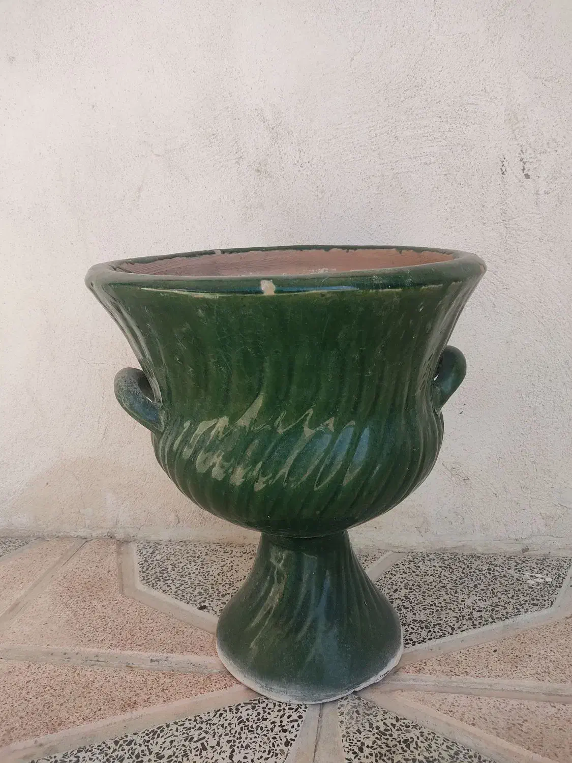 گلدان|گل و گیاه طبیعی|ایوان, |دیوار