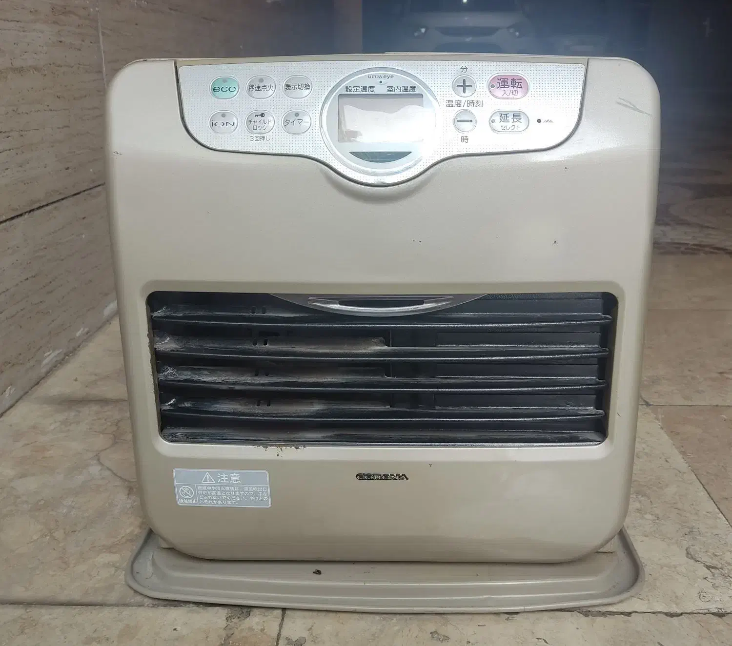 بخاری نفتی ،برقی ژاپنی برند کرونا ژاپن  یک عدد|بخاری، هیتر، شومینه|مشهد, شهید بهشتی|دیوار