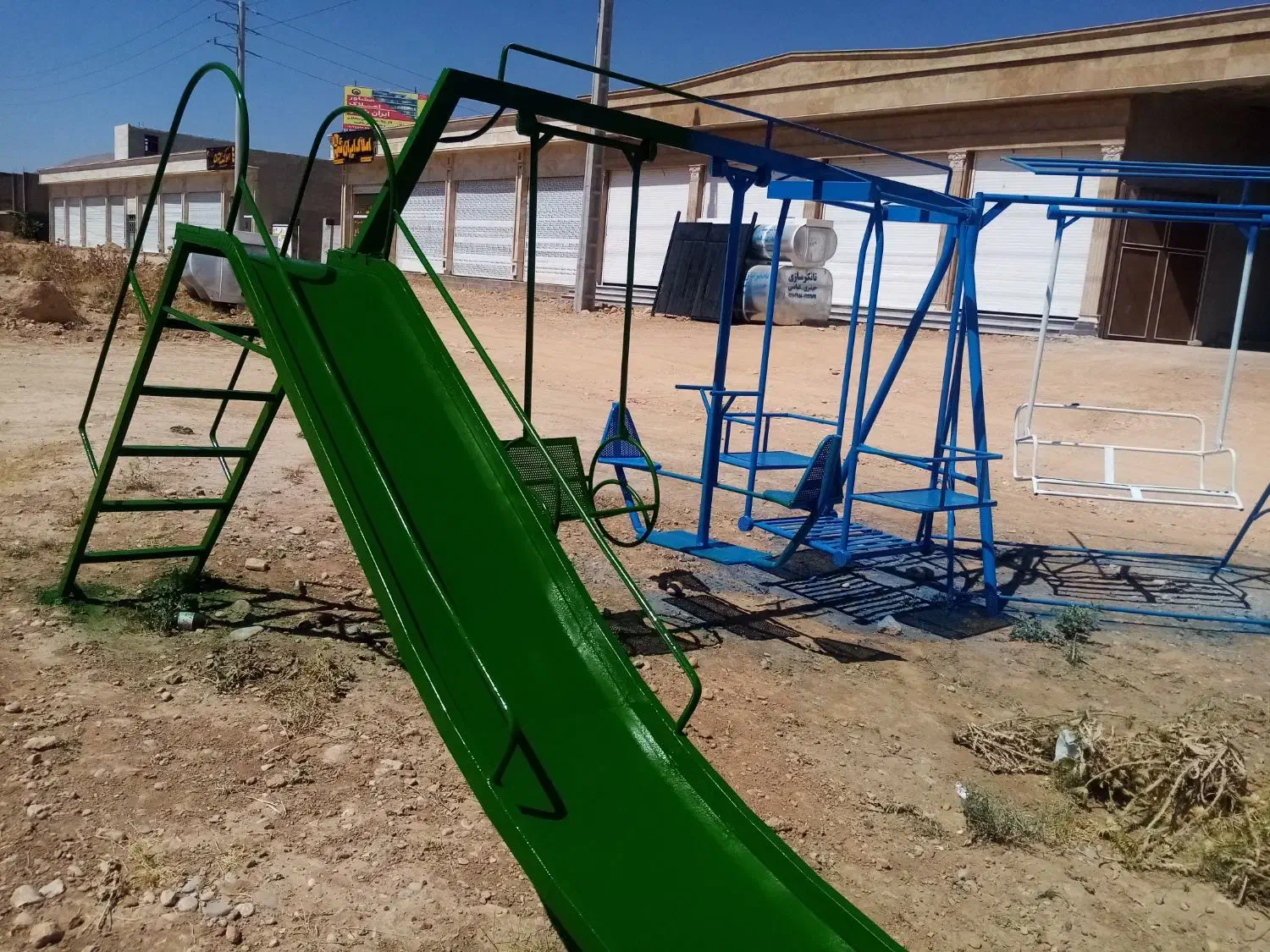 تاب وسرسره|اسباببازی|شیراز, قلات|دیوار