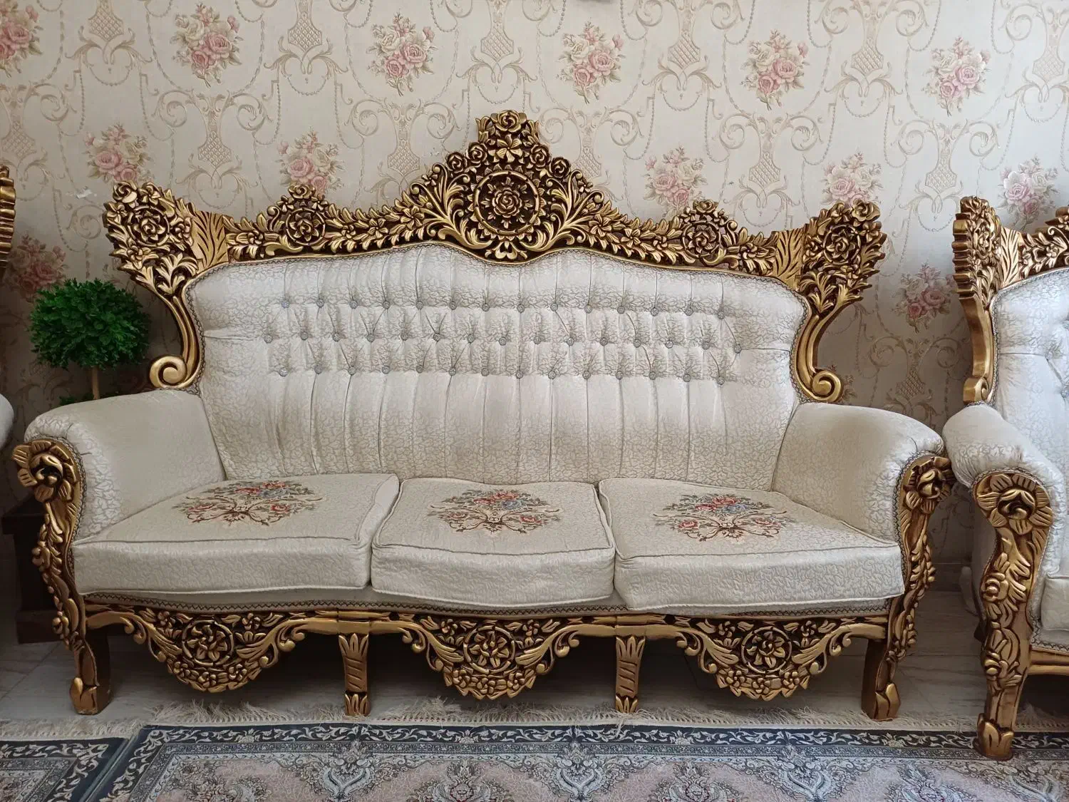 مبل|مبلمان خانگی و میز عسلی|باغستان, |دیوار