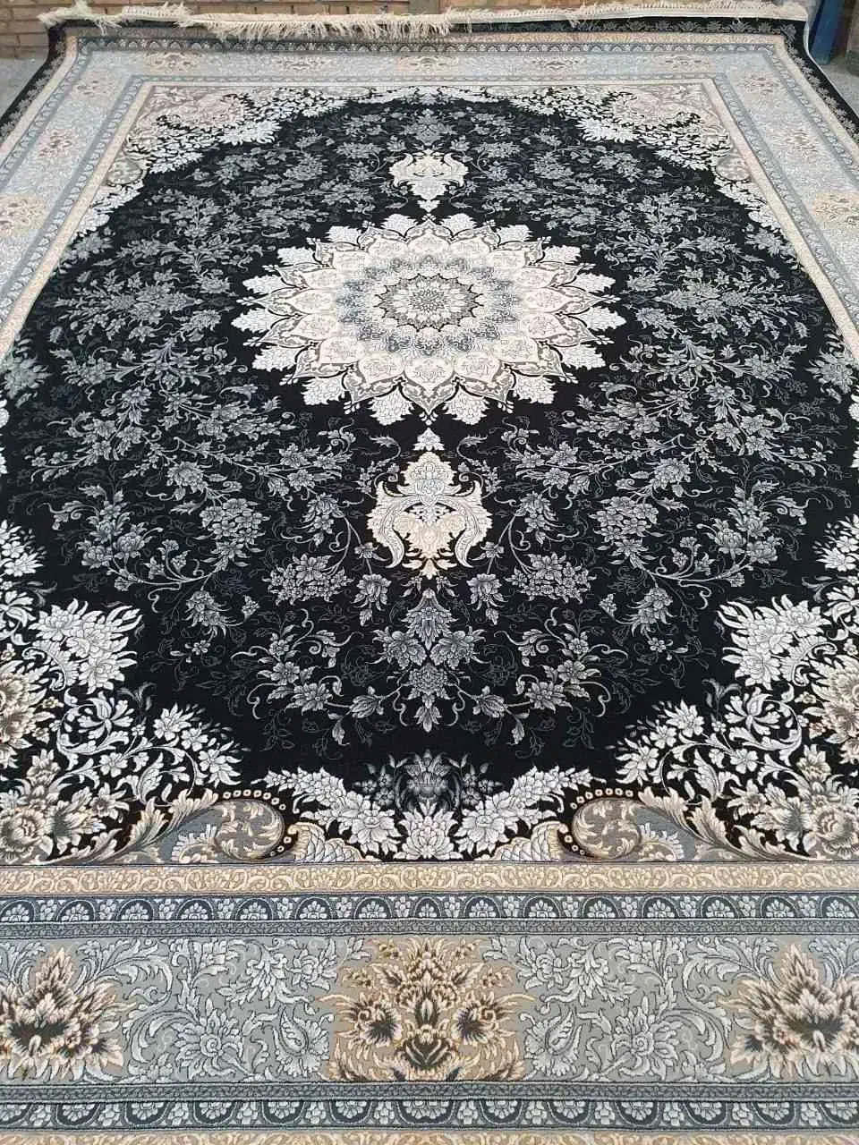فرش ۱۲ متری/۷۰۰شانه/تمام نخ/ارسال کهکیلویه|فرش|یاسوج, |دیوار