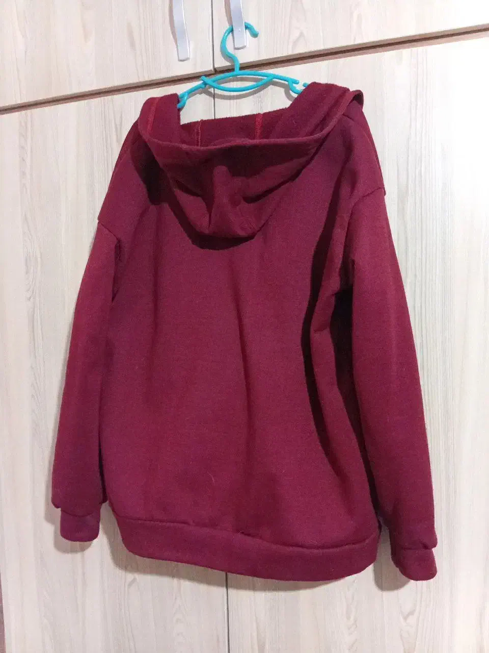 سویشرت زرشکی پاییزی|لباس|مشهد, مصلی (کارمندان اول)|دیوار