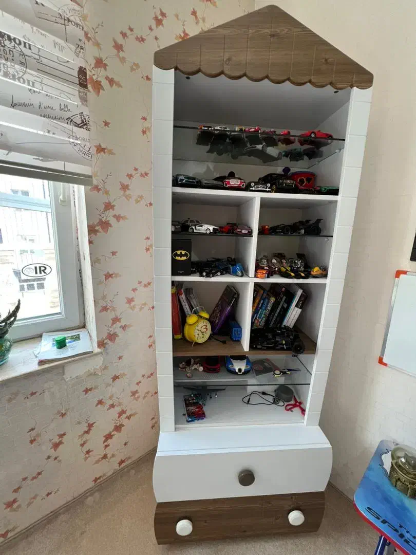 دوتا تخت همراه با تشک وکمد|تخت و سرویس خواب|ماکو, |دیوار