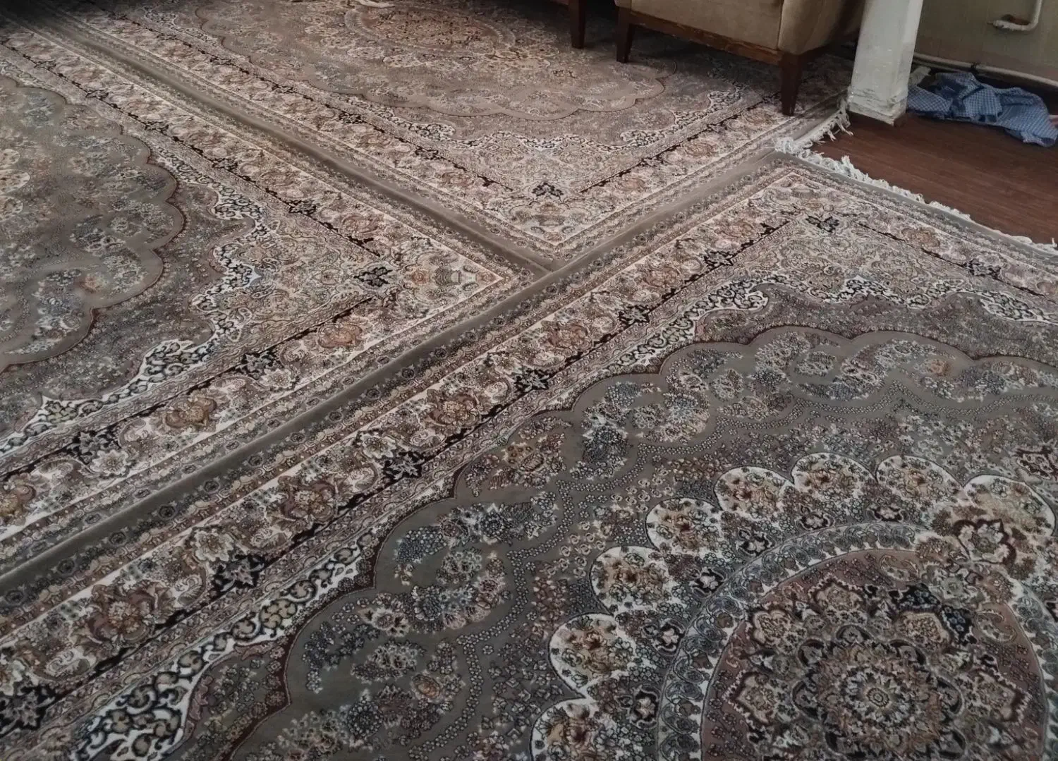 ۶متری|فرش|کرج, پیشاهنگی|دیوار