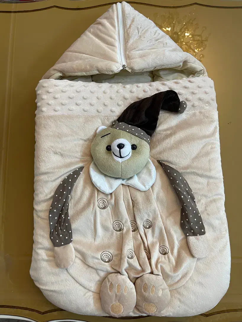 تعدادی لباس و لوازم بچگانه|اسباب و اثاث بچه|اردبیل, |دیوار