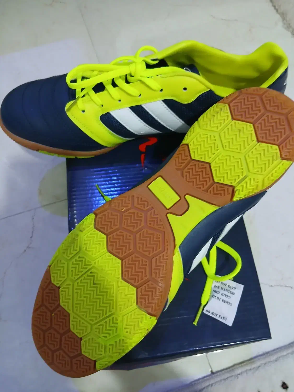 کفش ورزشی|کیف، کفش، کمربند|اهواز, کوی مهدیس|دیوار