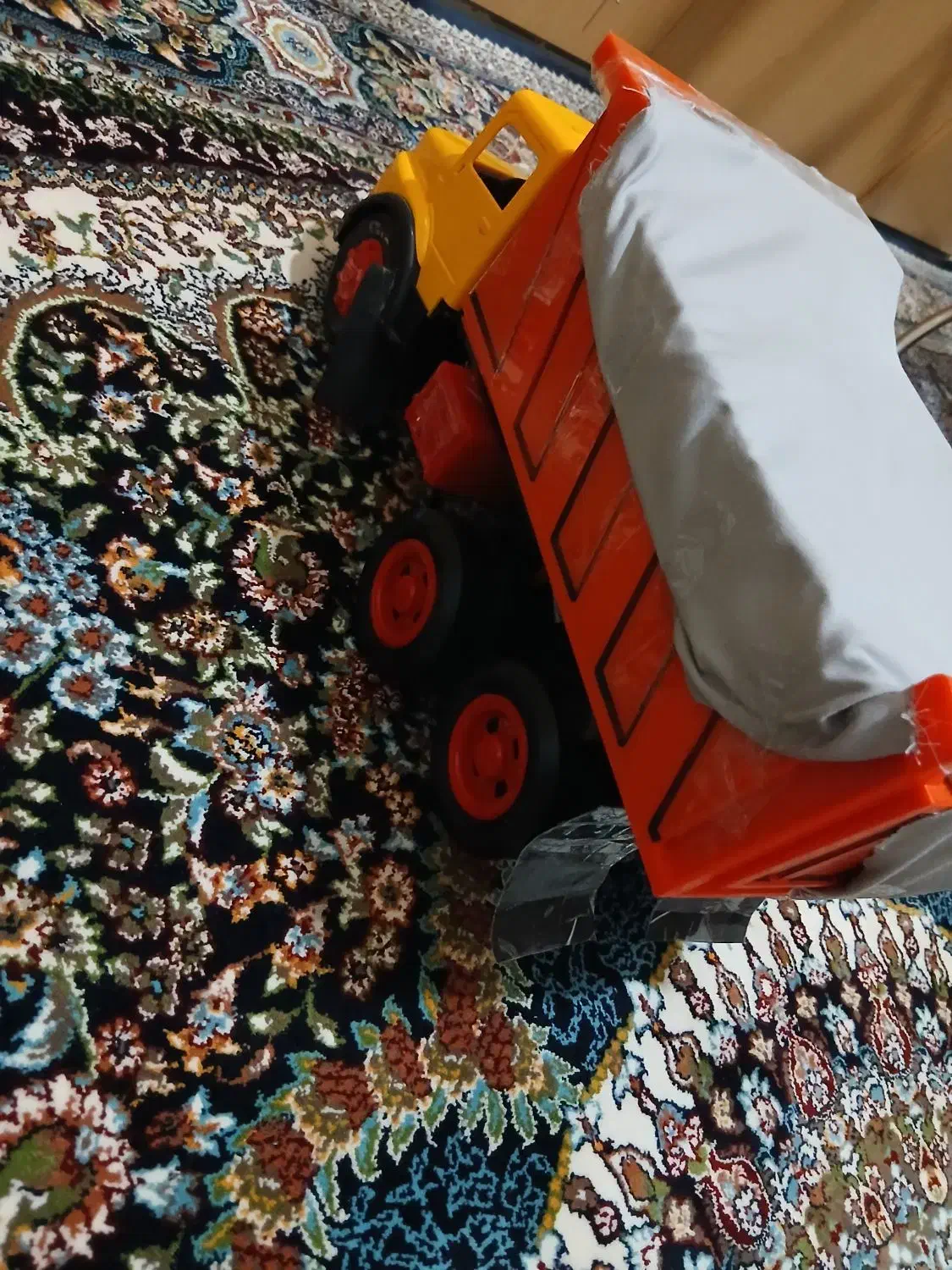 بنز مایلر|اسباب‌‌بازی|بیجار, |دیوار