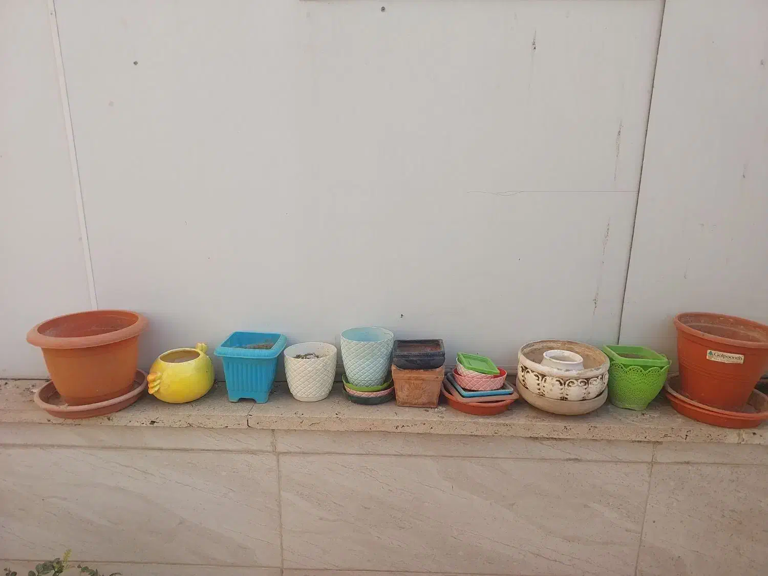 گلدان ها پلاستیکی و سرامیک|گل و گیاه طبیعی|ری, فیروزآبادی|دیوار